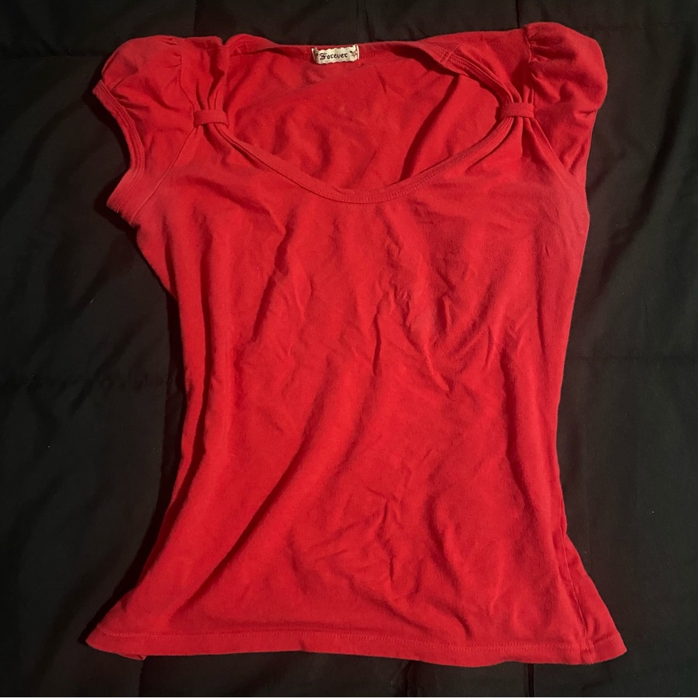 Women’s Red Scoop Neck Short Sleeve Top